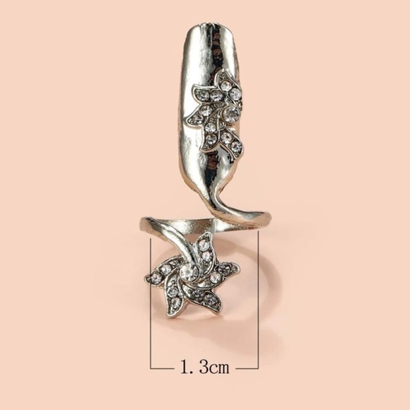 ⭐️ Awesome Metallic Rhinestone Star Single Finger Tip Finger Nail Twist ⭐️ - Picture 4 of 5